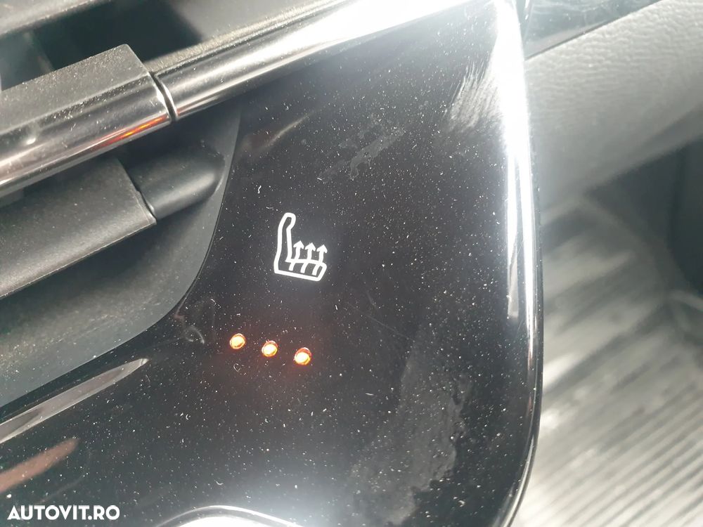 Peugeot 2008 1.2 L PureTech STT Allure - 36