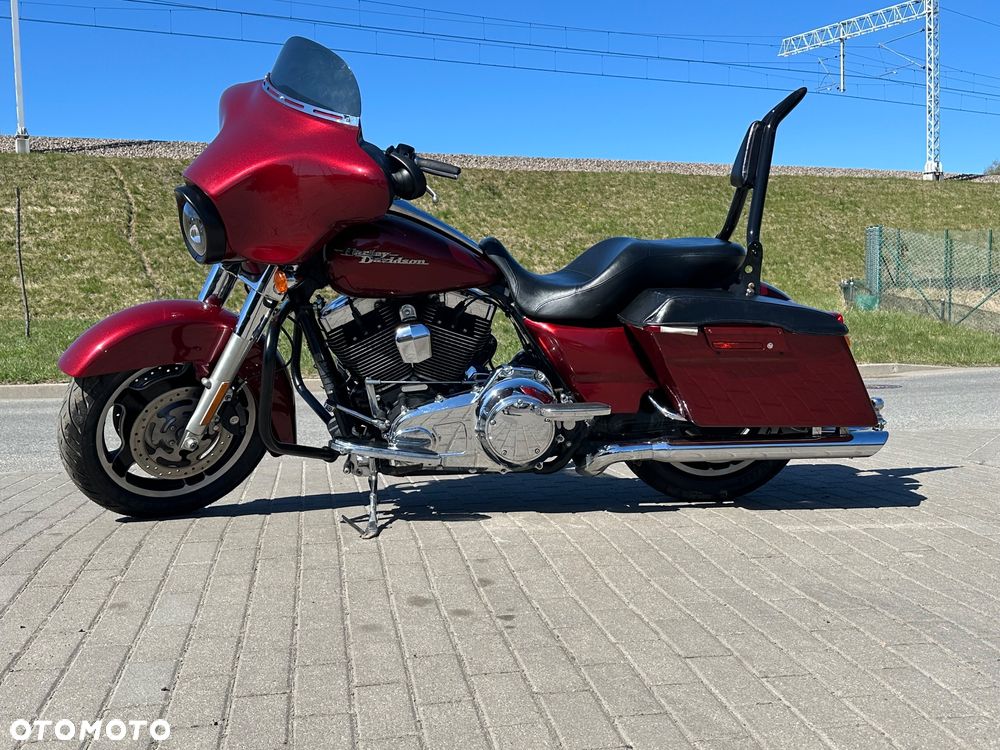 Harley-Davidson Touring Street Glide - 2