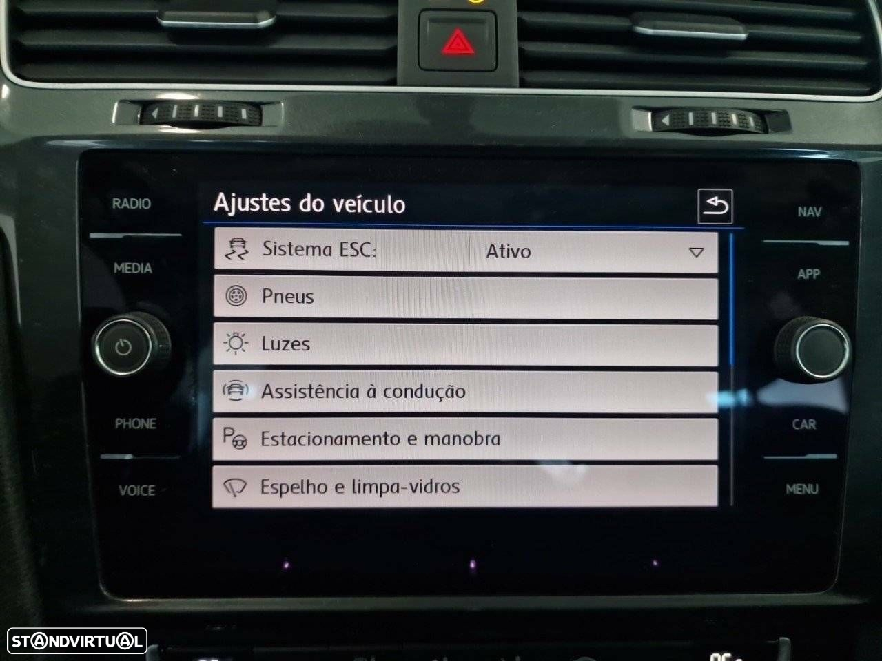 VW Golf Variant 1.6 TDi Confortline - 15