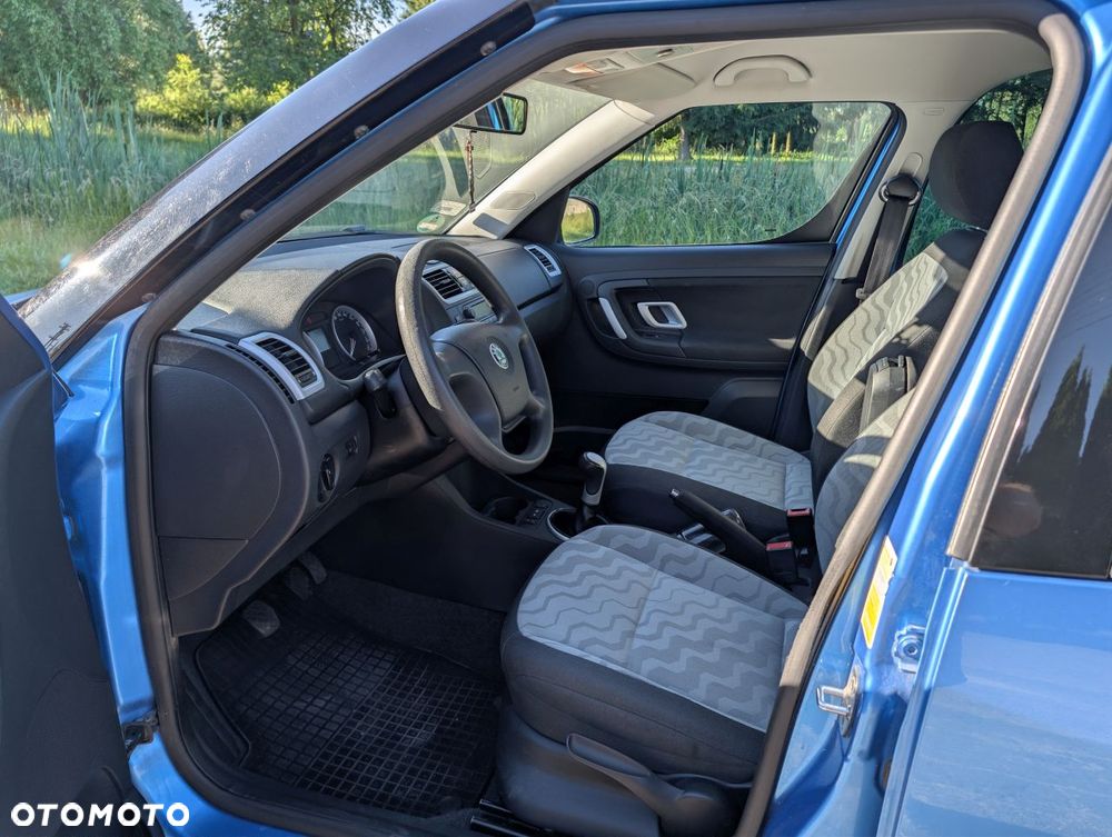Skoda Roomster 1.4 16V Scout PLUS EDITION - 9