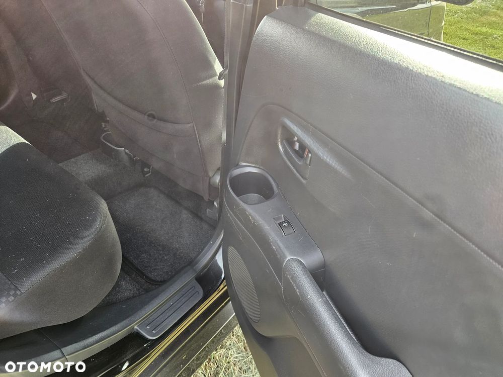 Daihatsu Materia - 13