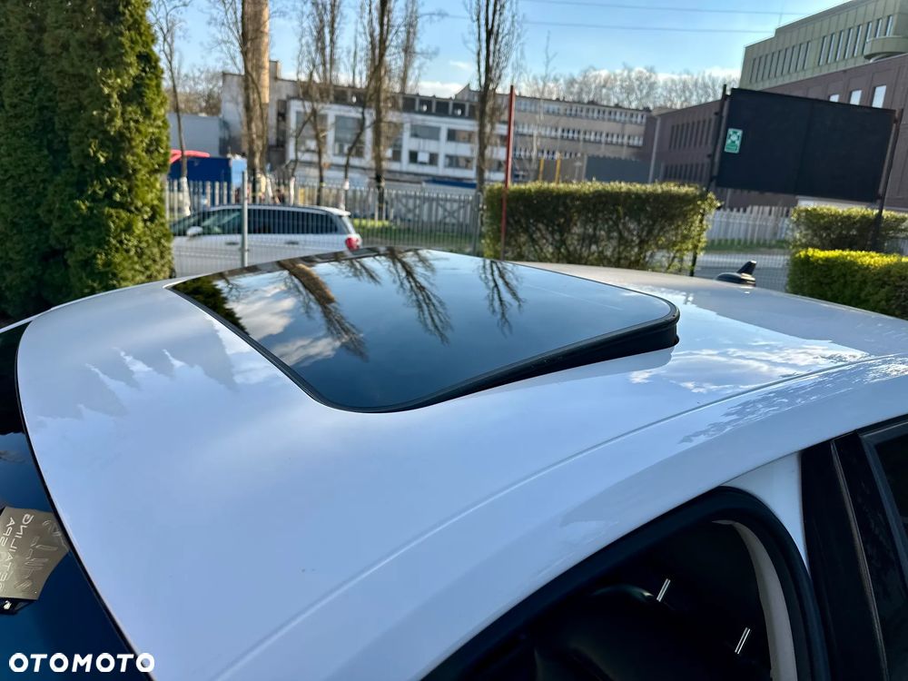 Volkswagen Jetta 2.0 TDI Highline CityLine DSG - 5