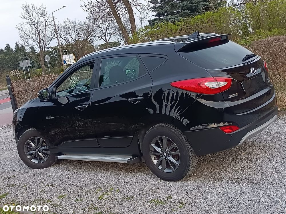 Hyundai ix35 1.7 CRDi 2WD blue Finale Gold - 7