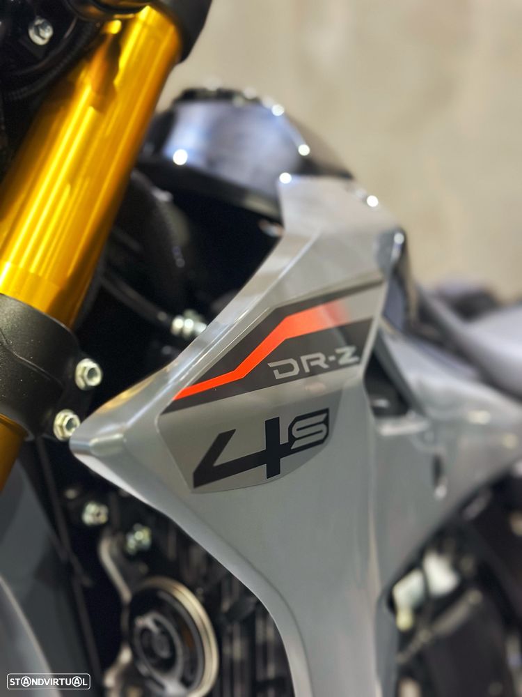 Suzuki DR Z 400 - 5