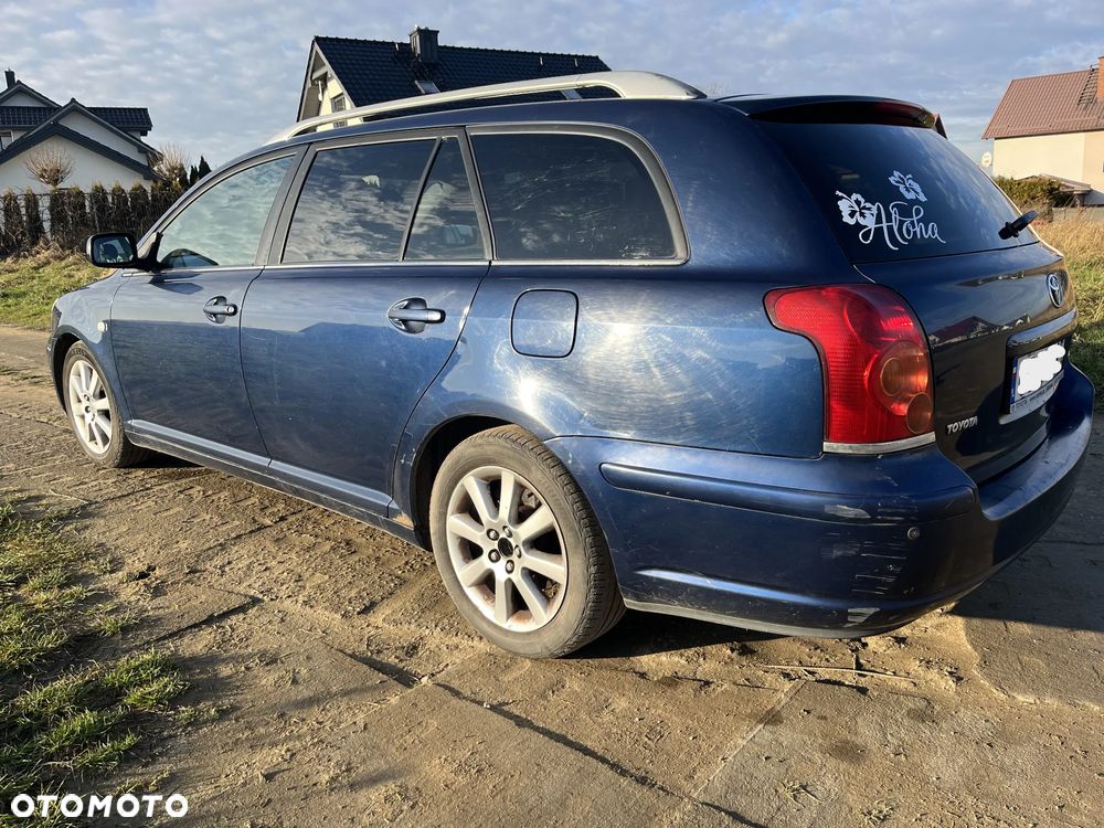 Toyota Avensis 1.8 VVT-i Sol - 3