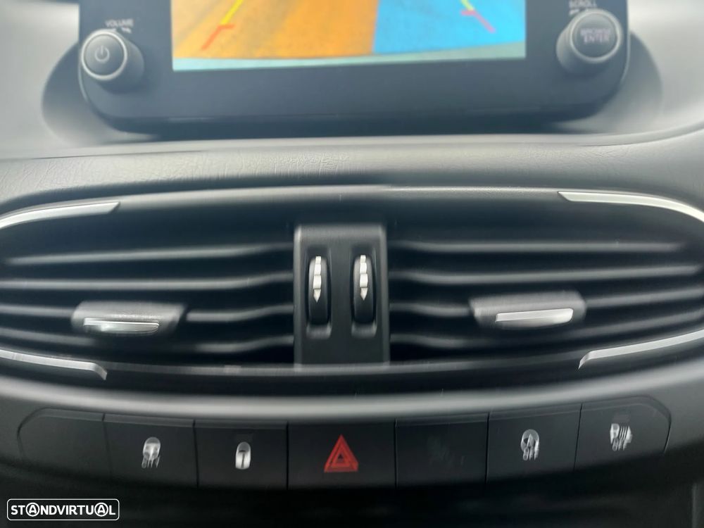 Fiat Tipo Station Wagon 1.0 GSE T3 City Life - 21