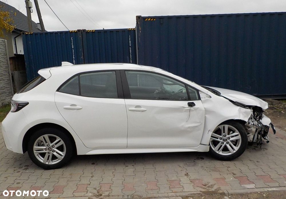 Toyota Corolla - 13