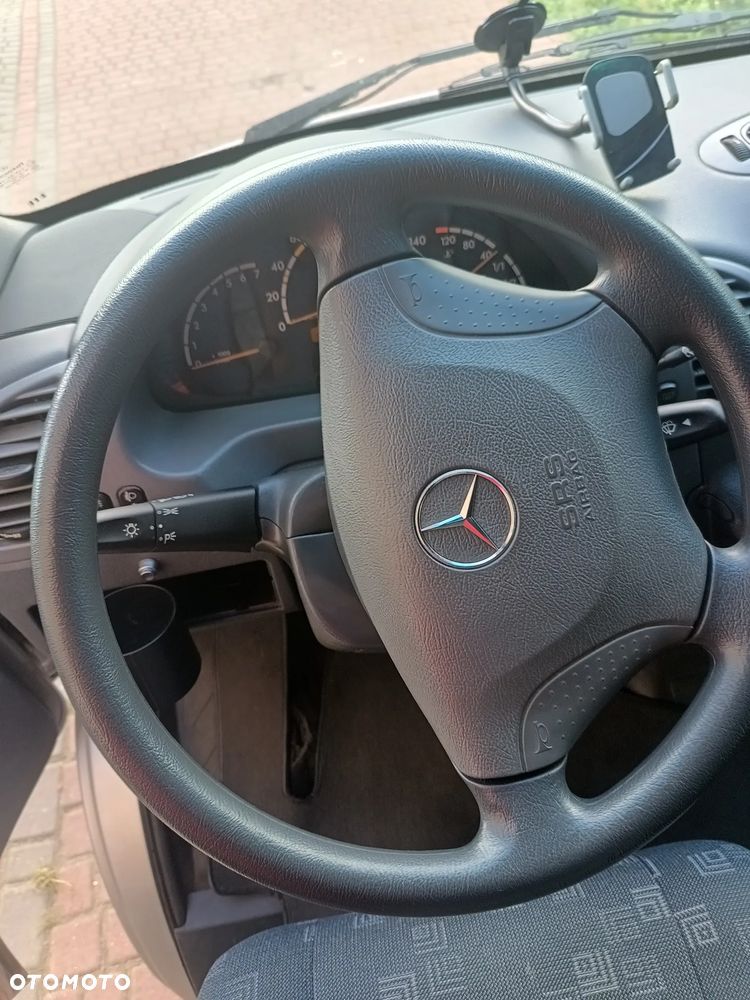 Mercedes-Benz Sprinter - 4