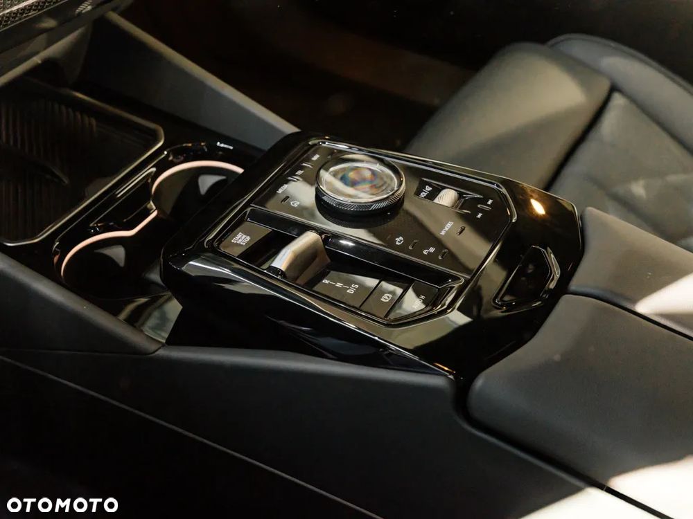 BMW Seria 5 530e PHEV - 10