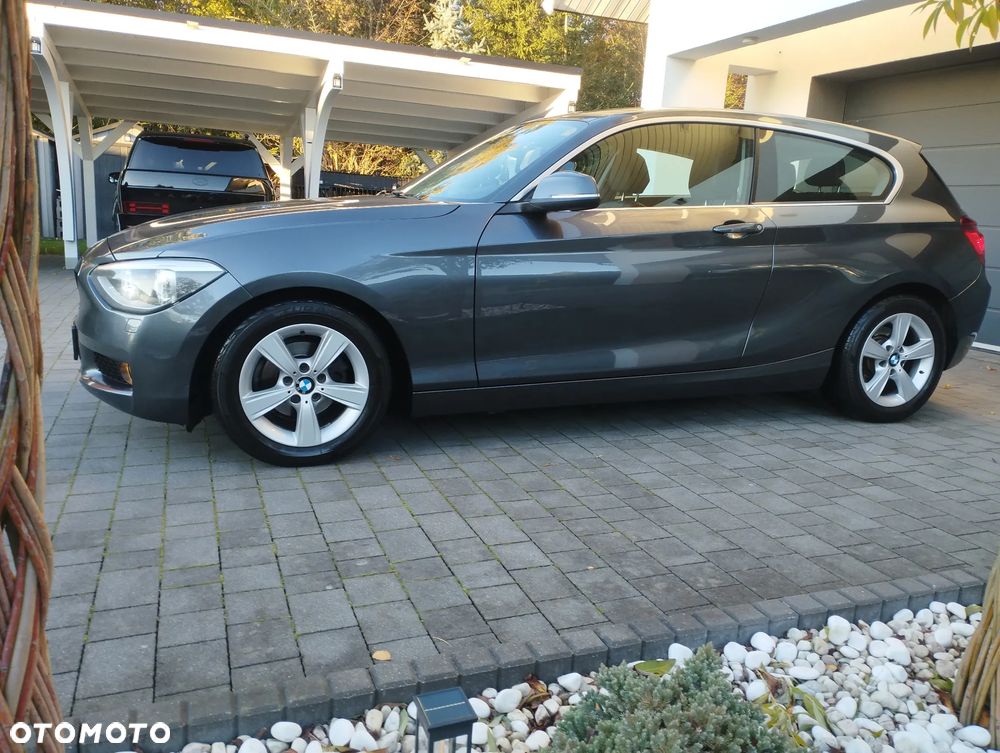 BMW Seria 1 116d EfficientDynamics Edition Sport Line - 4