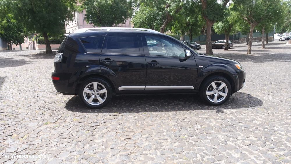 Mitsubishi Outlander 2.0 DI-D Intense 4WD - 8