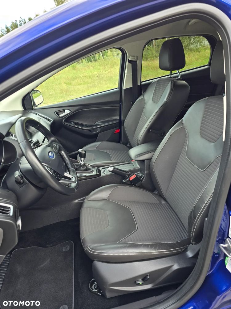 Ford Focus 1.0 EcoBoost Titanium - 39
