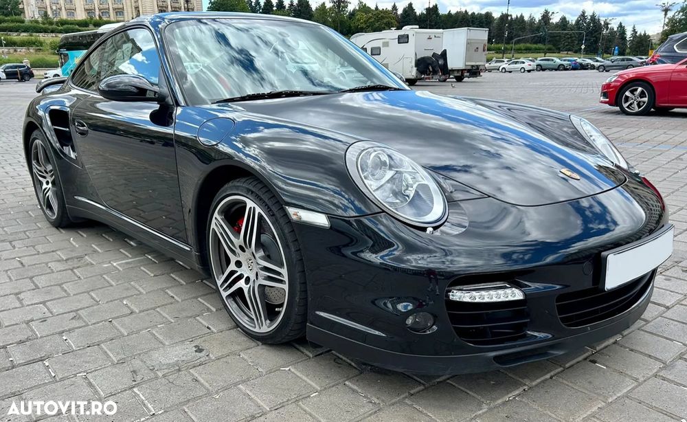 Porsche 911 Turbo - 3