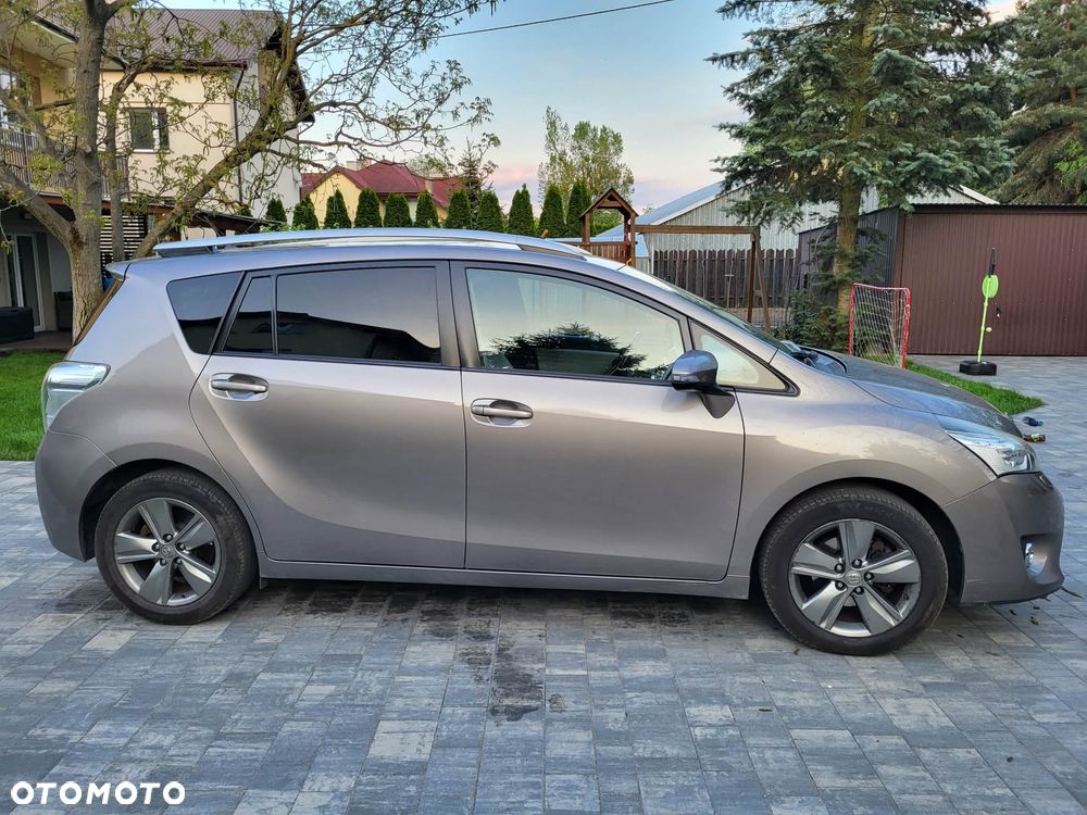 Toyota Verso 1.8 Prestige EU6 - 3