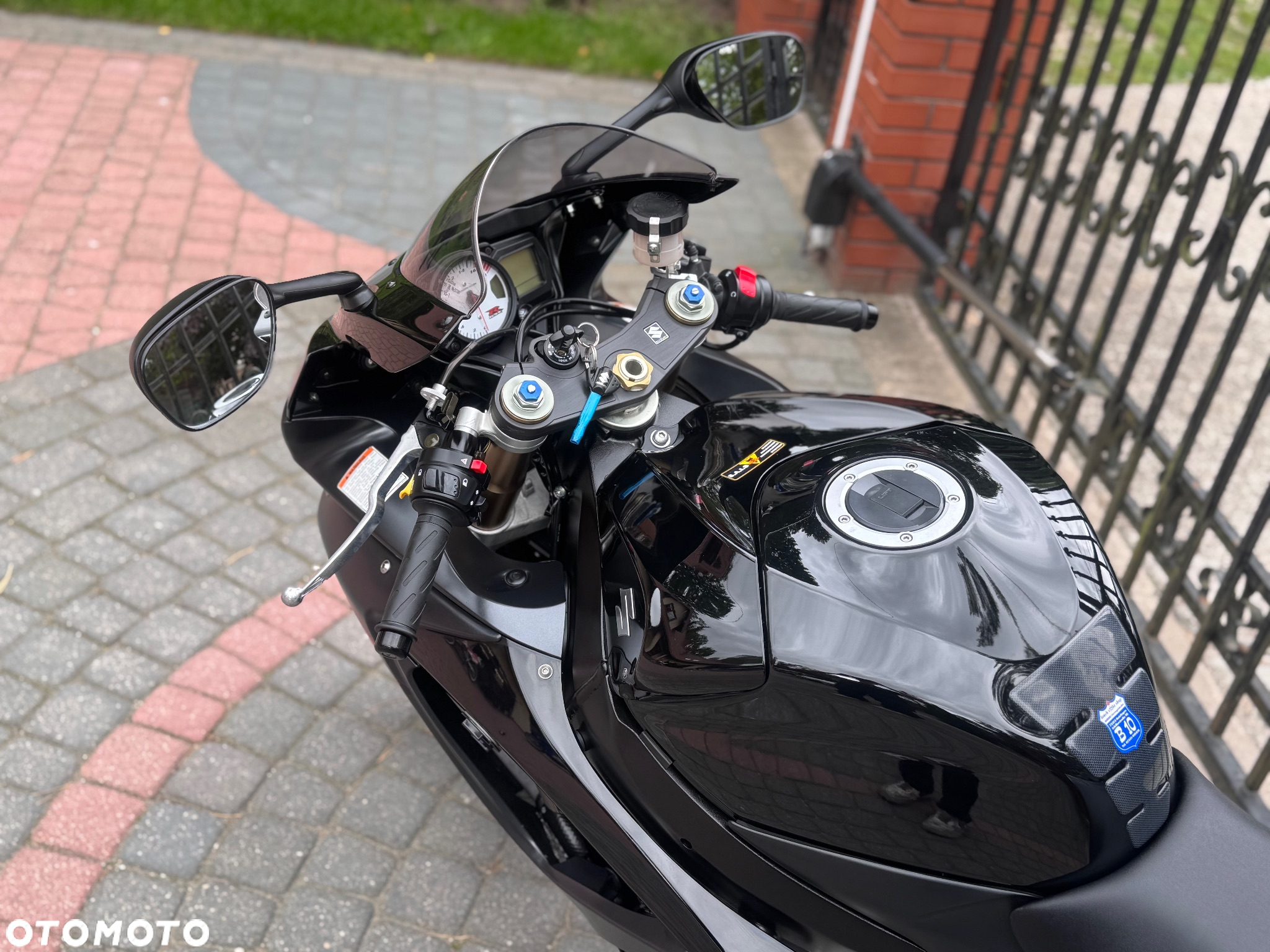 Suzuki GSX-R - 15