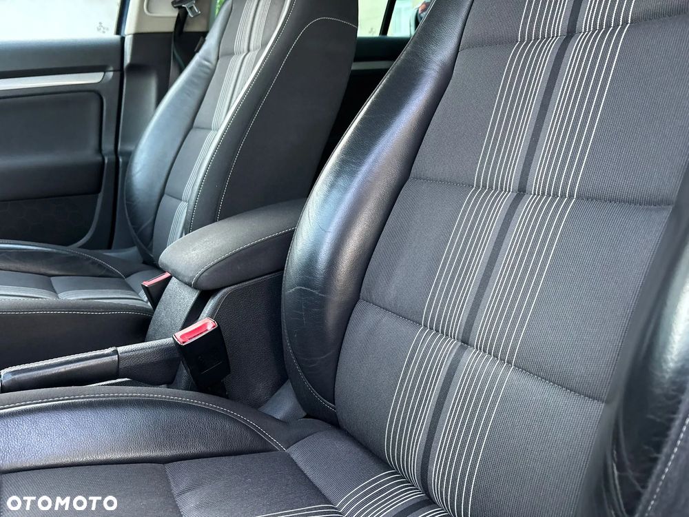 Volkswagen Golf - 9