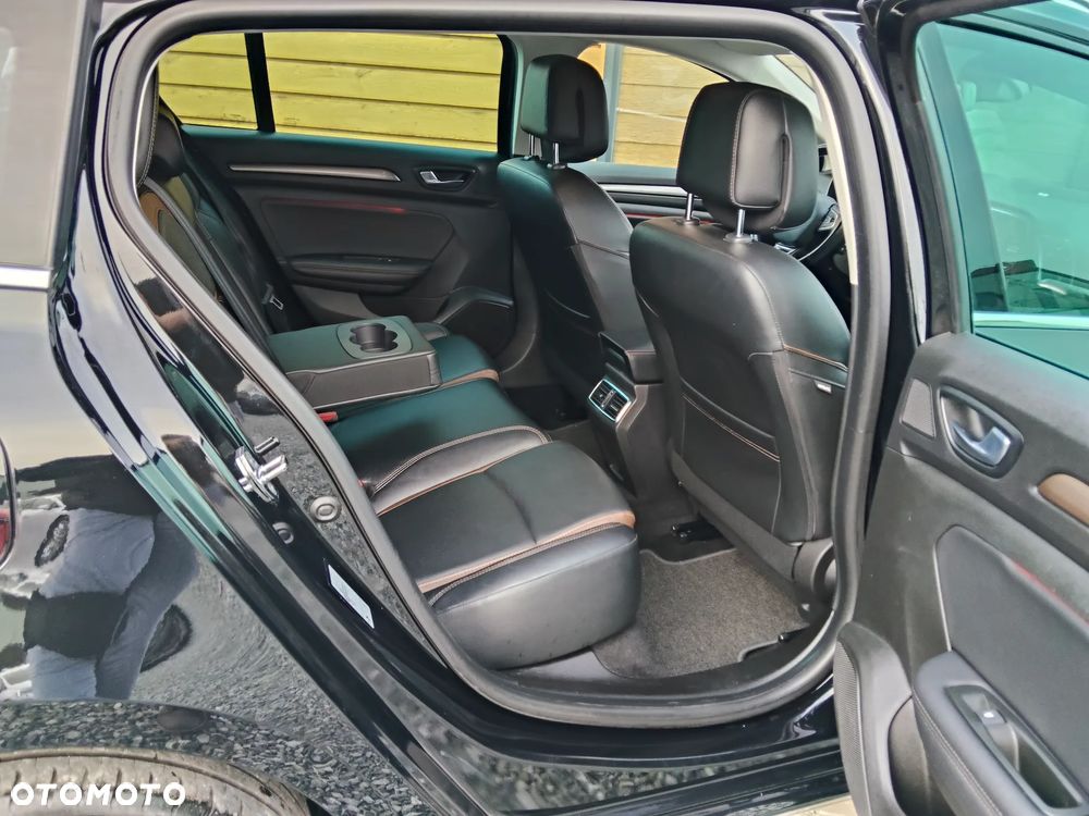 Renault Megane ENERGY TCe 130 BOSE EDITION - 27