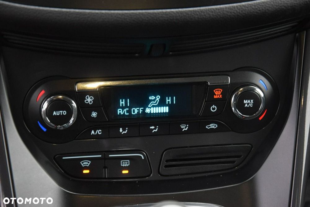 Ford Kuga 2.0 TDCi 4x4 Titanium - 28