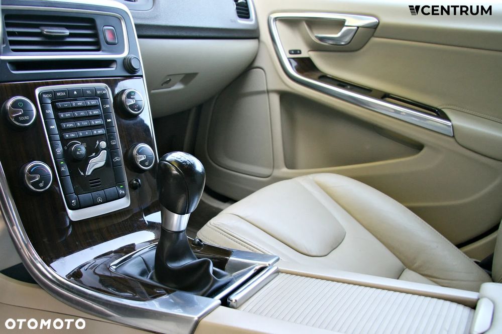 Volvo S60 D3 Summum - 13