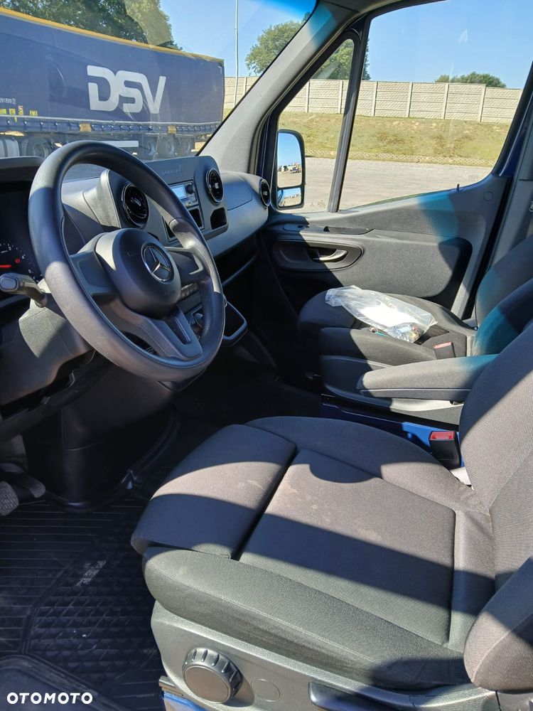 Mercedes-Benz Sprinter - 6