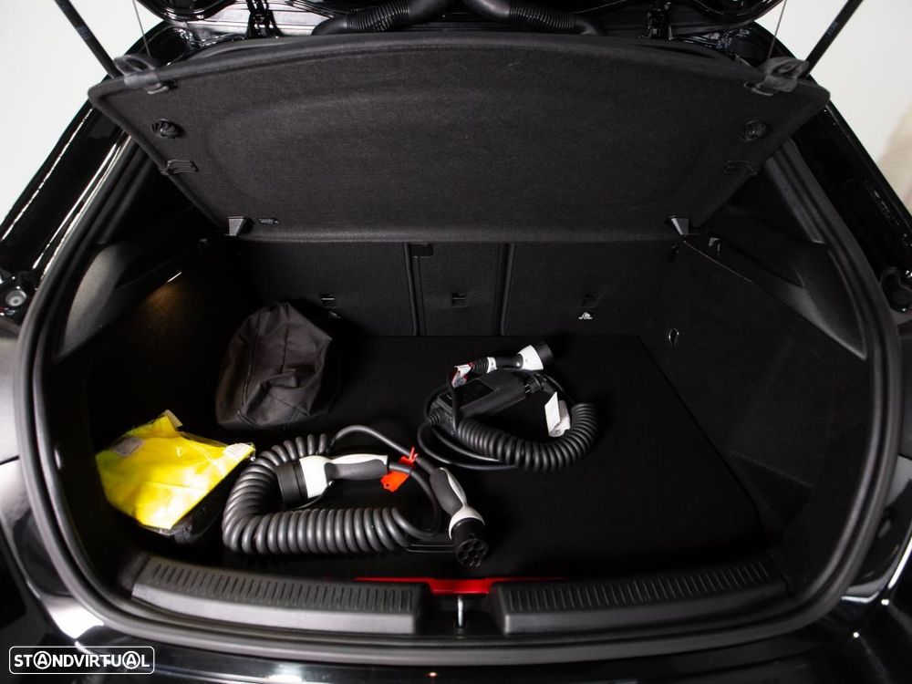 Mercedes-Benz A 250 e Progressive - 12