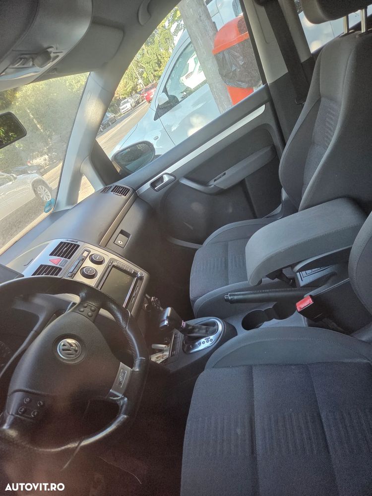 Volkswagen Touran 2.0 TDI DPF Highline DSG - 6
