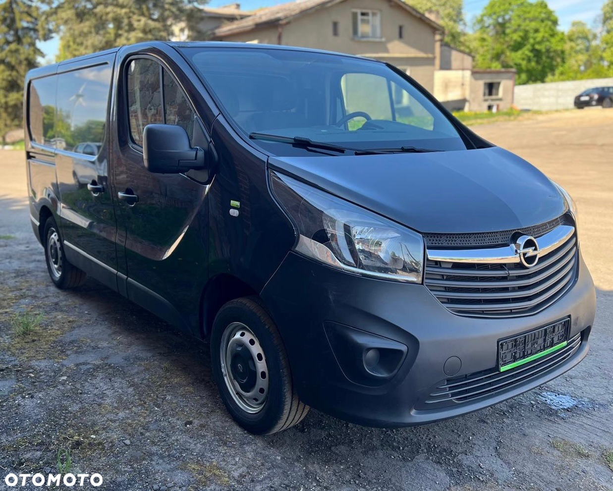 Opel Vivaro - 2