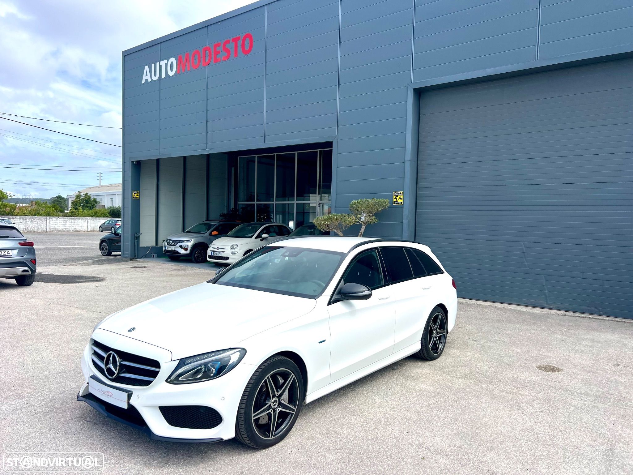 Mercedes-Benz C 350 e T 7G-TRONIC AMG Line - 1