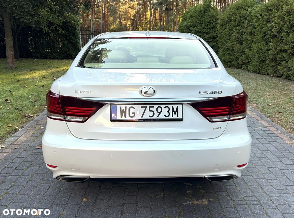 Lexus LS - 8