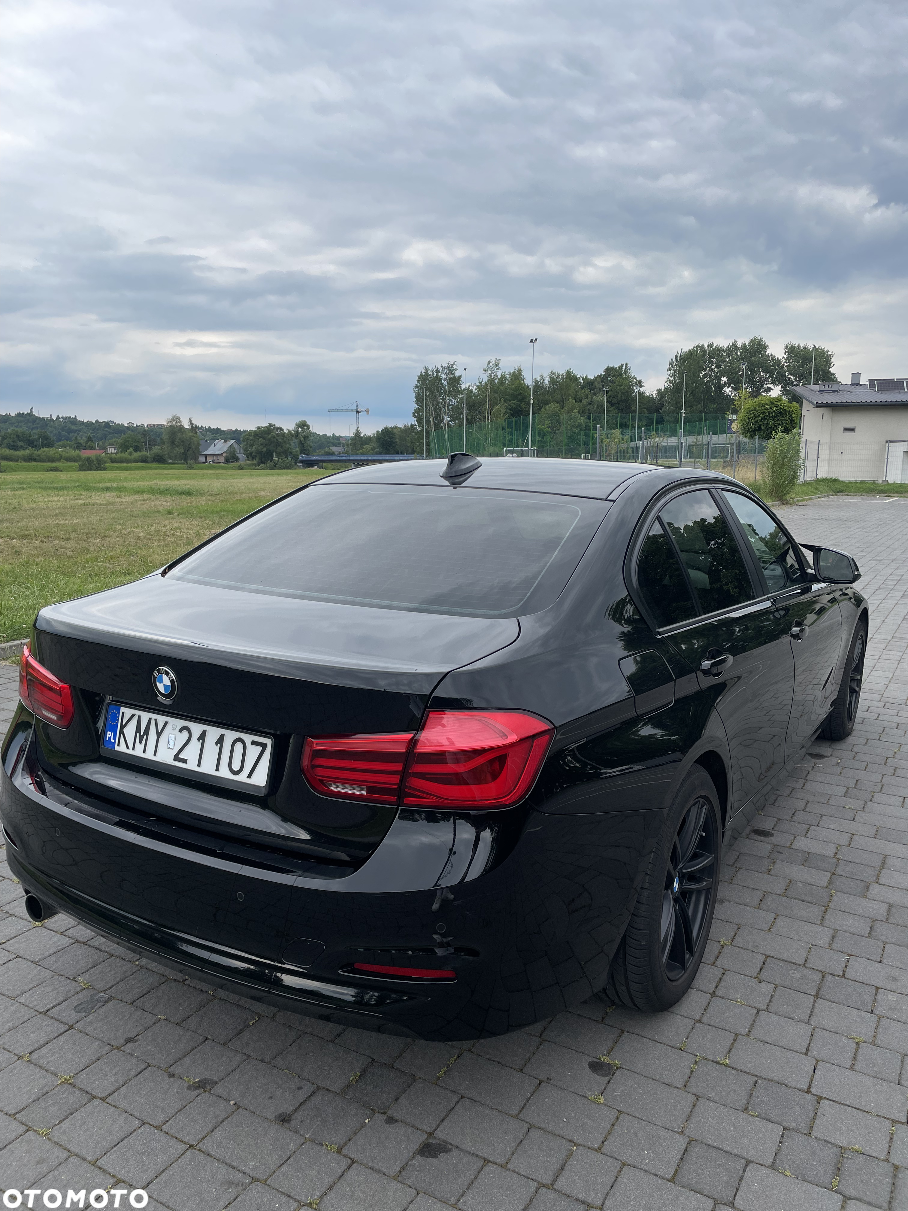 BMW Seria 3 318i - 6