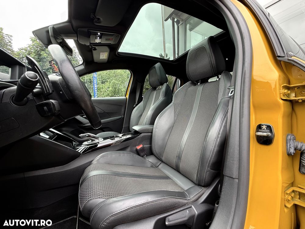 Peugeot 208 PureTech 130 EAT8 GT Pack - 6