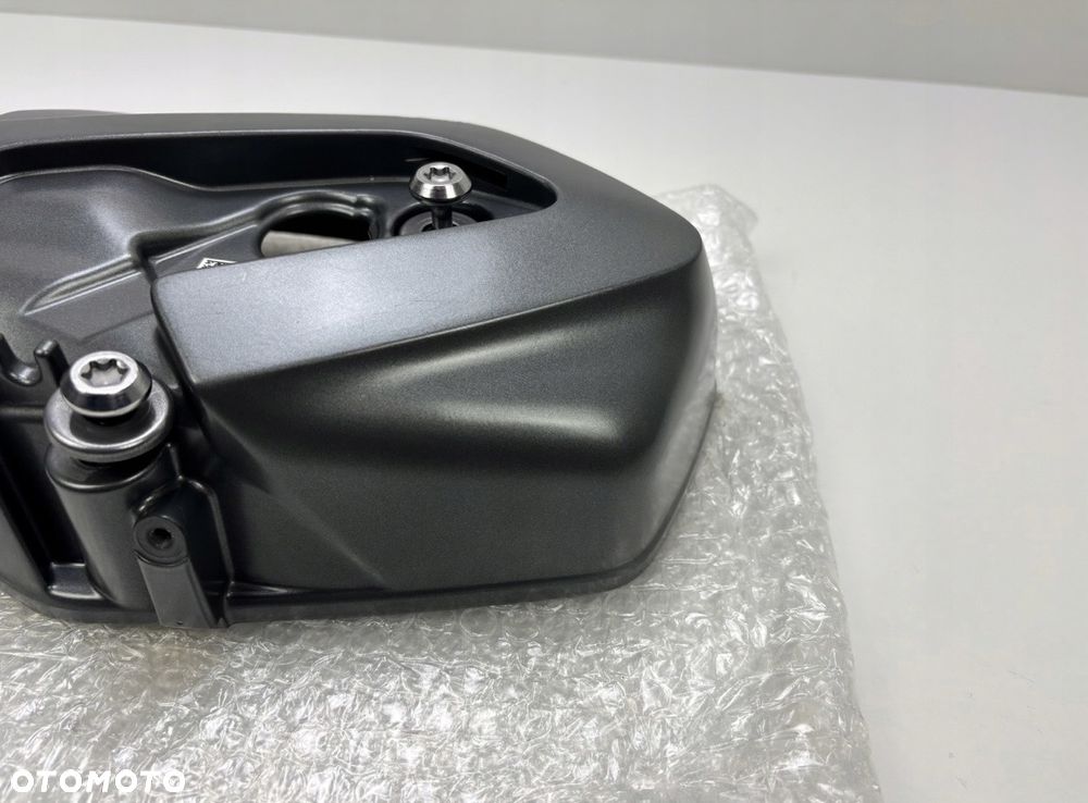Lewy dekiel pokrywa silnika + śruby mocujące BMW R1250 GS K50 K51 2019-, R1250 RT K52 2019- ,R1250 R K53 2019- ,R1250 RS K54 2019- Oryginał - 11