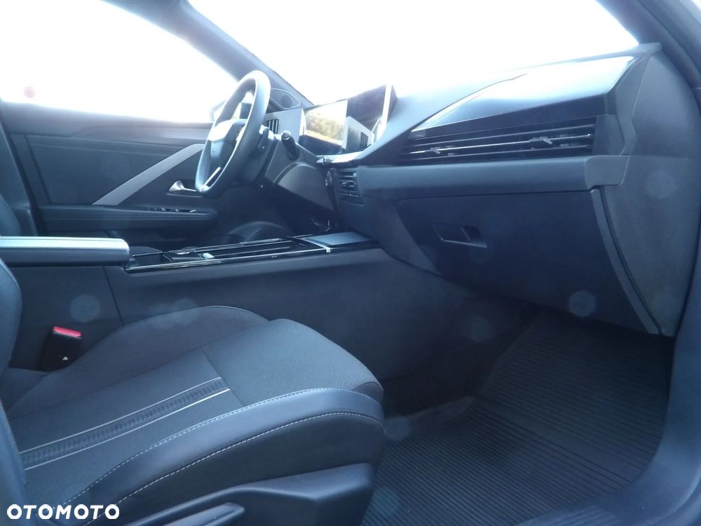 Opel Astra 1.2 T GS S&S - 17