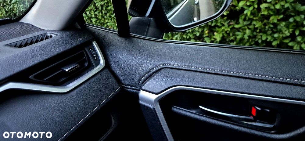 Toyota RAV4 2.5 Hybrid Black Edition by JBL 4x2 - 28
