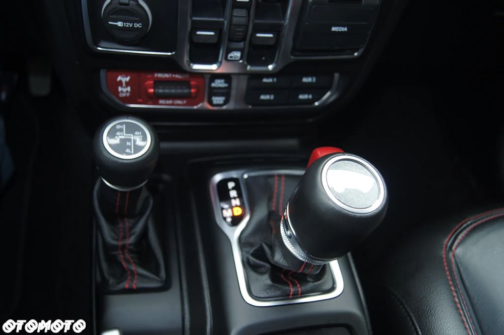 Jeep Wrangler - 29