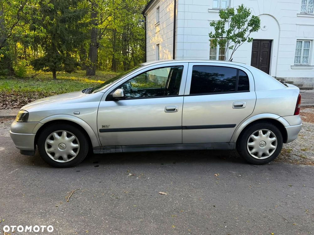 Opel Astra - 2