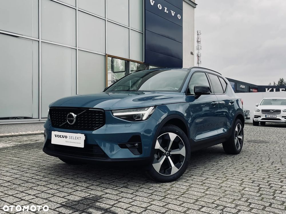 Volvo XC 40 B4 Plus Dark