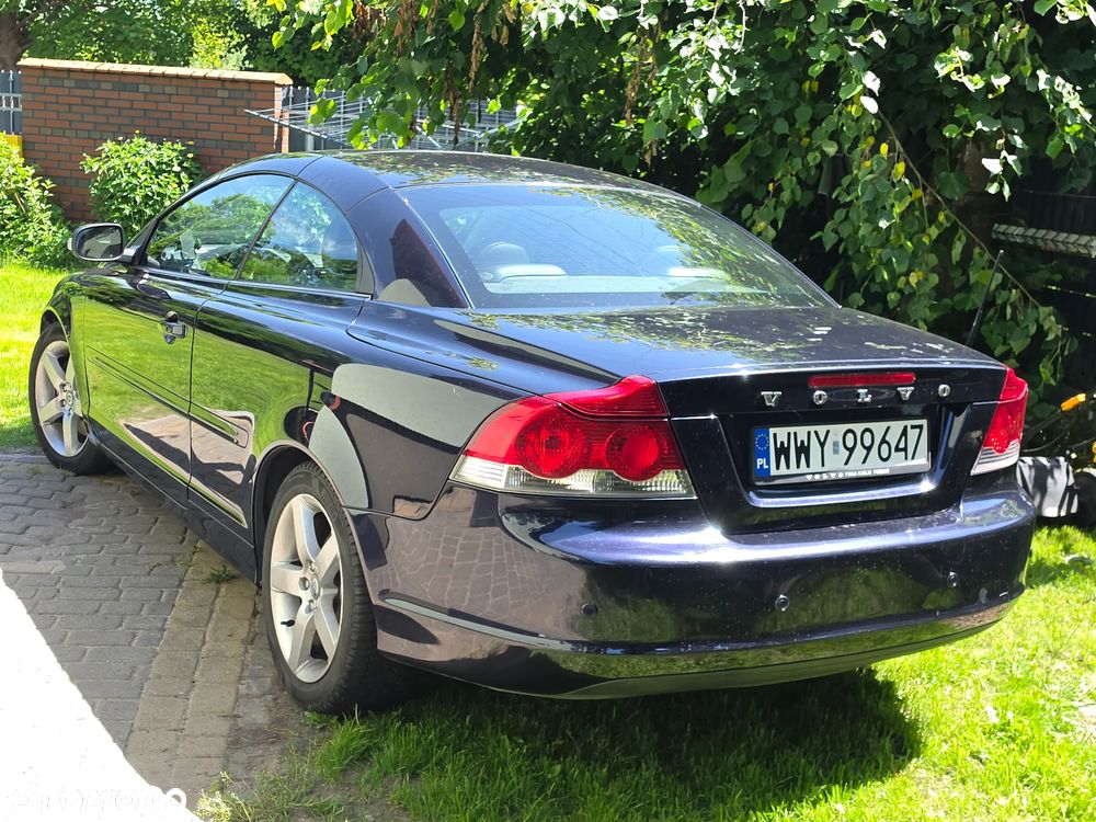 Volvo C70 2.0D Momentum - 9