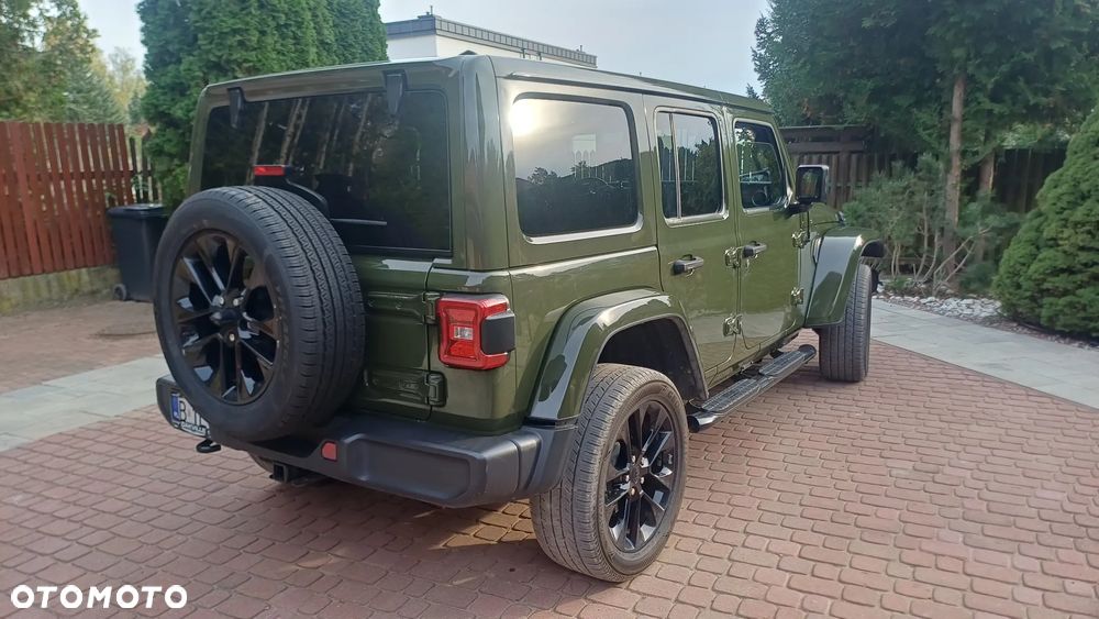 Jeep Wrangler - 8