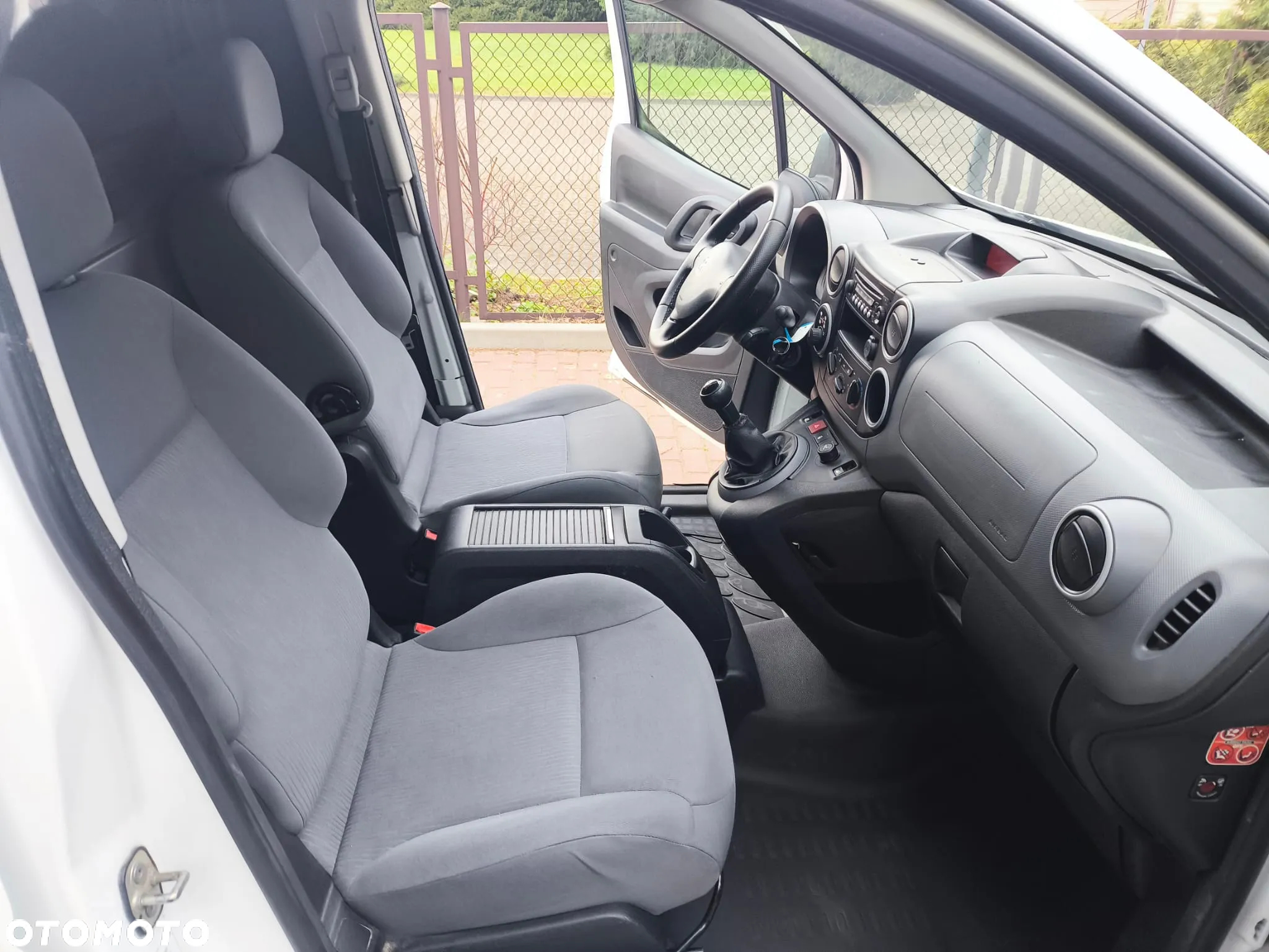 Peugeot PARTNER - 21