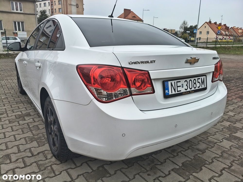 Chevrolet Cruze 2.0 LS - 37