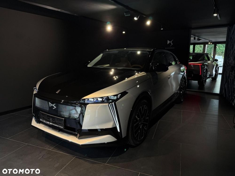 DS Automobiles N°8 - 7