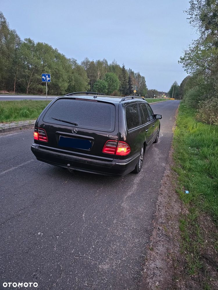Mercedes-Benz Klasa E 320 T CDI Avantgarde - 6