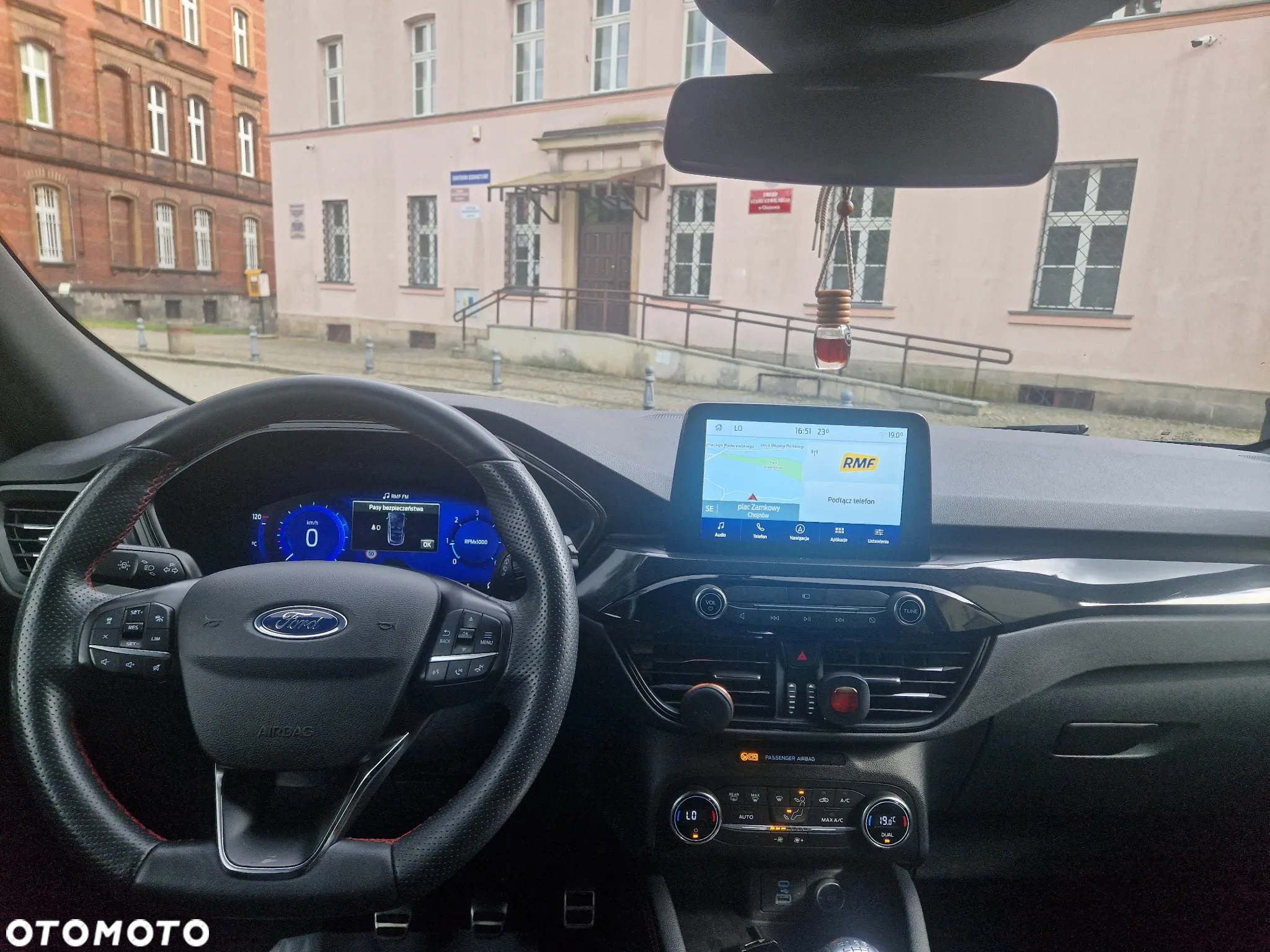 Ford Kuga - 11