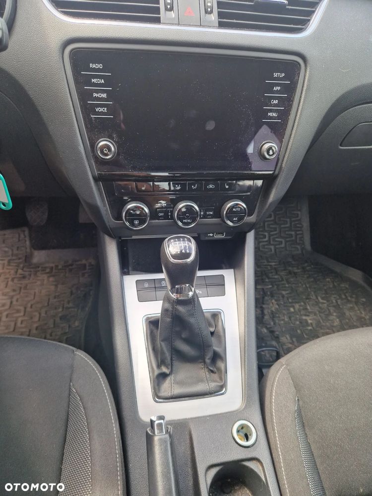 Skoda Octavia 1.5 TSI ACT Ambition - 15