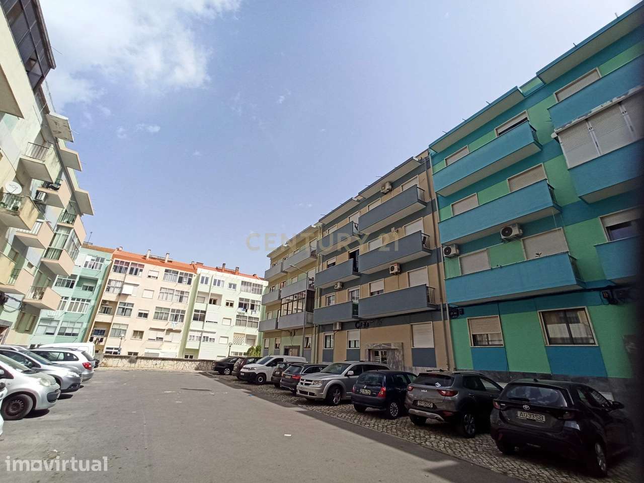 T2 renovado, no bairro das Amoreiras em Setúbal - Grande imagem: 2/24