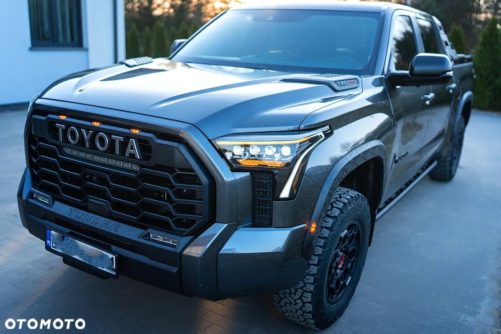 Toyota Tundra - 4