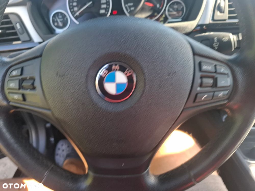 BMW Seria 3 - 21
