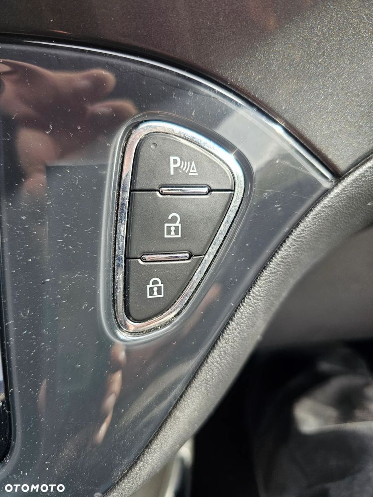 Opel Corsa - 19