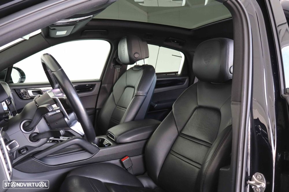 Porsche Cayenne Coupé E-Hybrid - 52